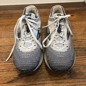 Brooks Levitate 2 Running Sneaker